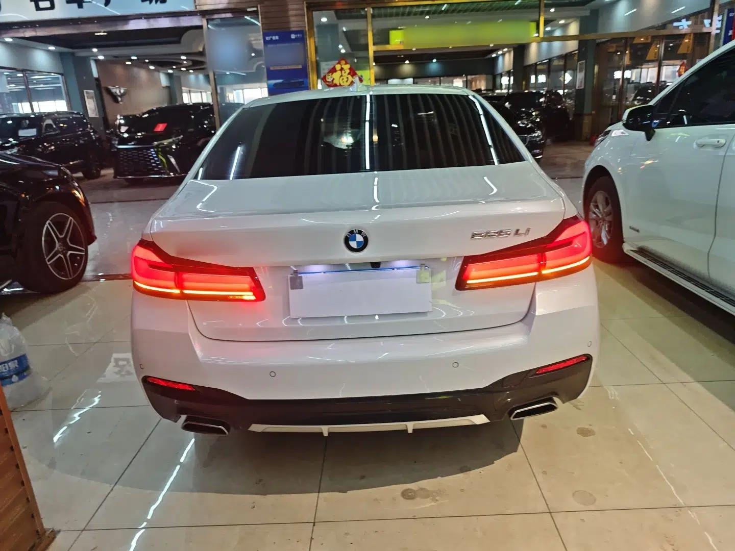 BMW 5 Series 2022 Second Facelift 525Li M Sport Package — миниатюра 2