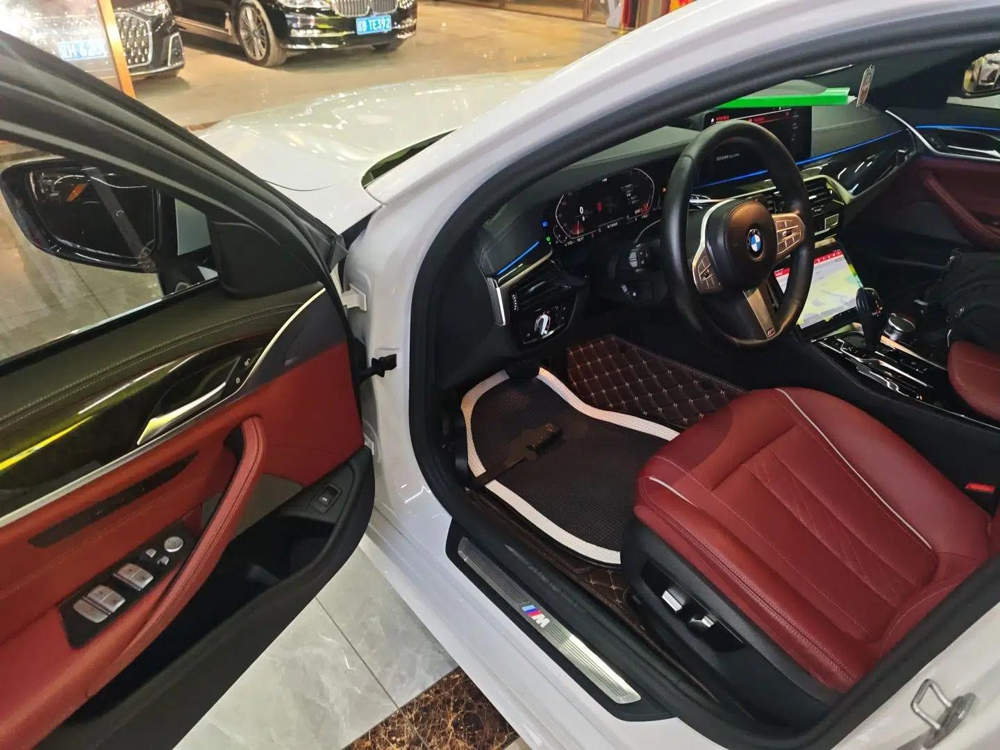 BMW 5 Series 2022 Second Facelift 525Li M Sport Package — миниатюра 18