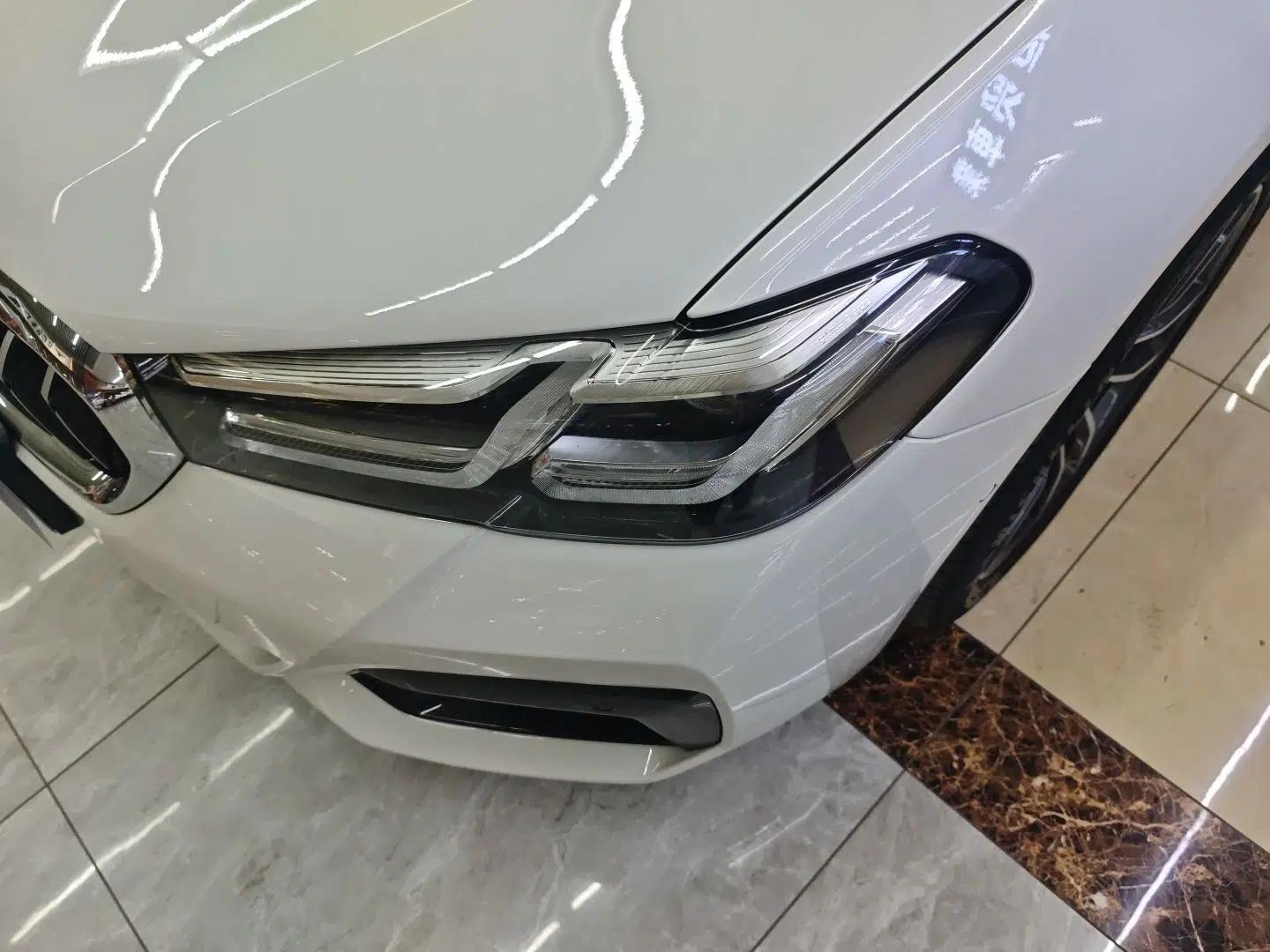 BMW 5 Series 2022 Second Facelift 525Li M Sport Package — миниатюра 4