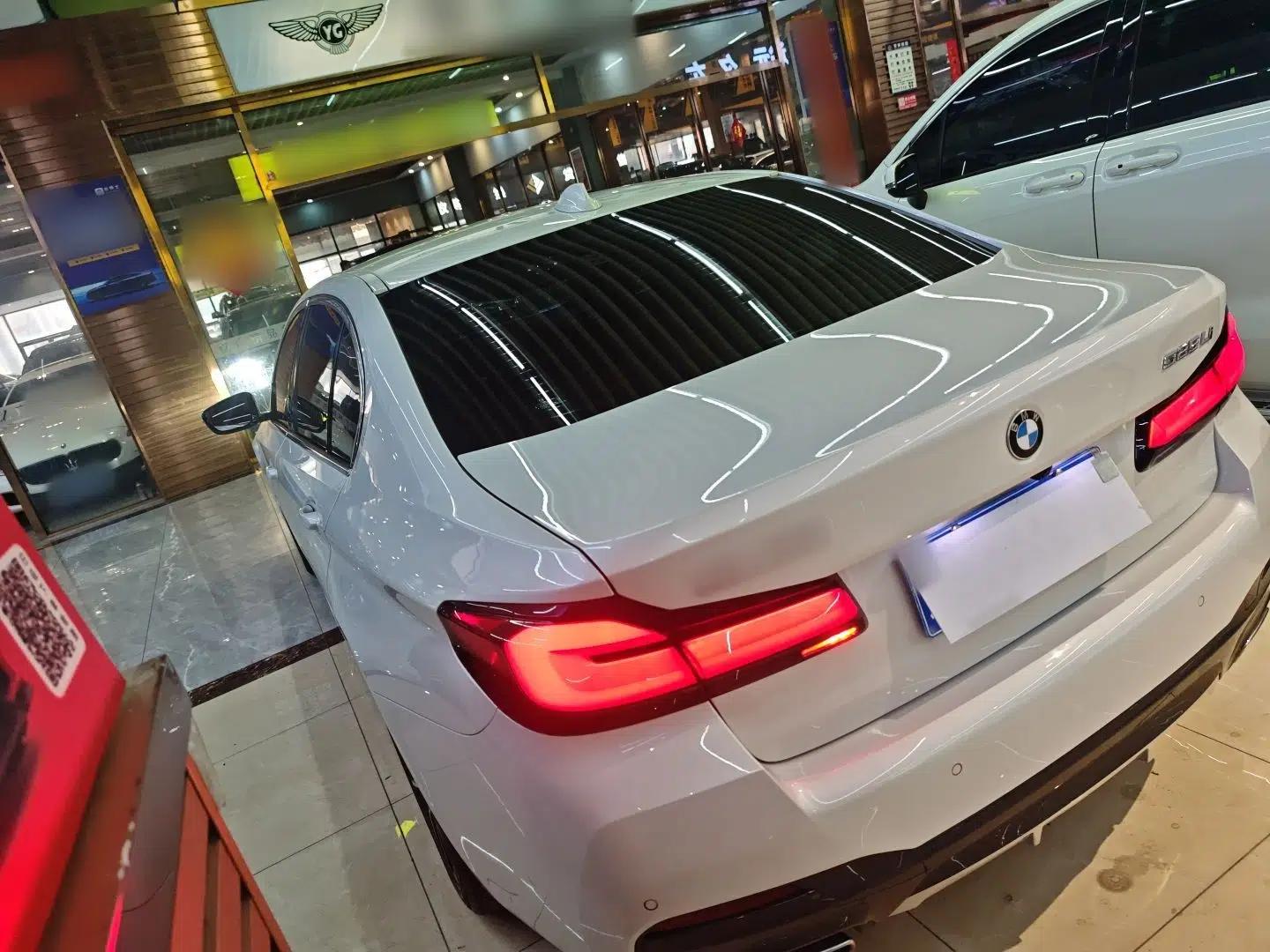 BMW 5 Series 2022 Second Facelift 525Li M Sport Package — миниатюра 6