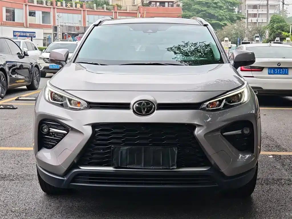 2022 Toyota RAV4 2.0L CVT 4WD Luxury PLUS Edition — миниатюра 2