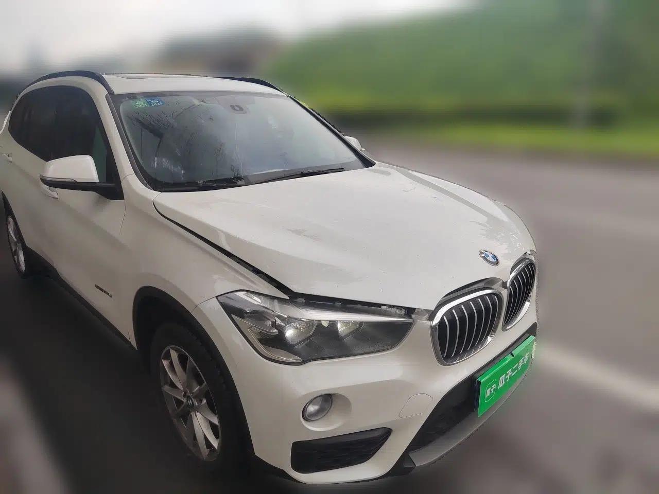 BMW X1 2016 sDrive18Li Fashion Model — миниатюра 3