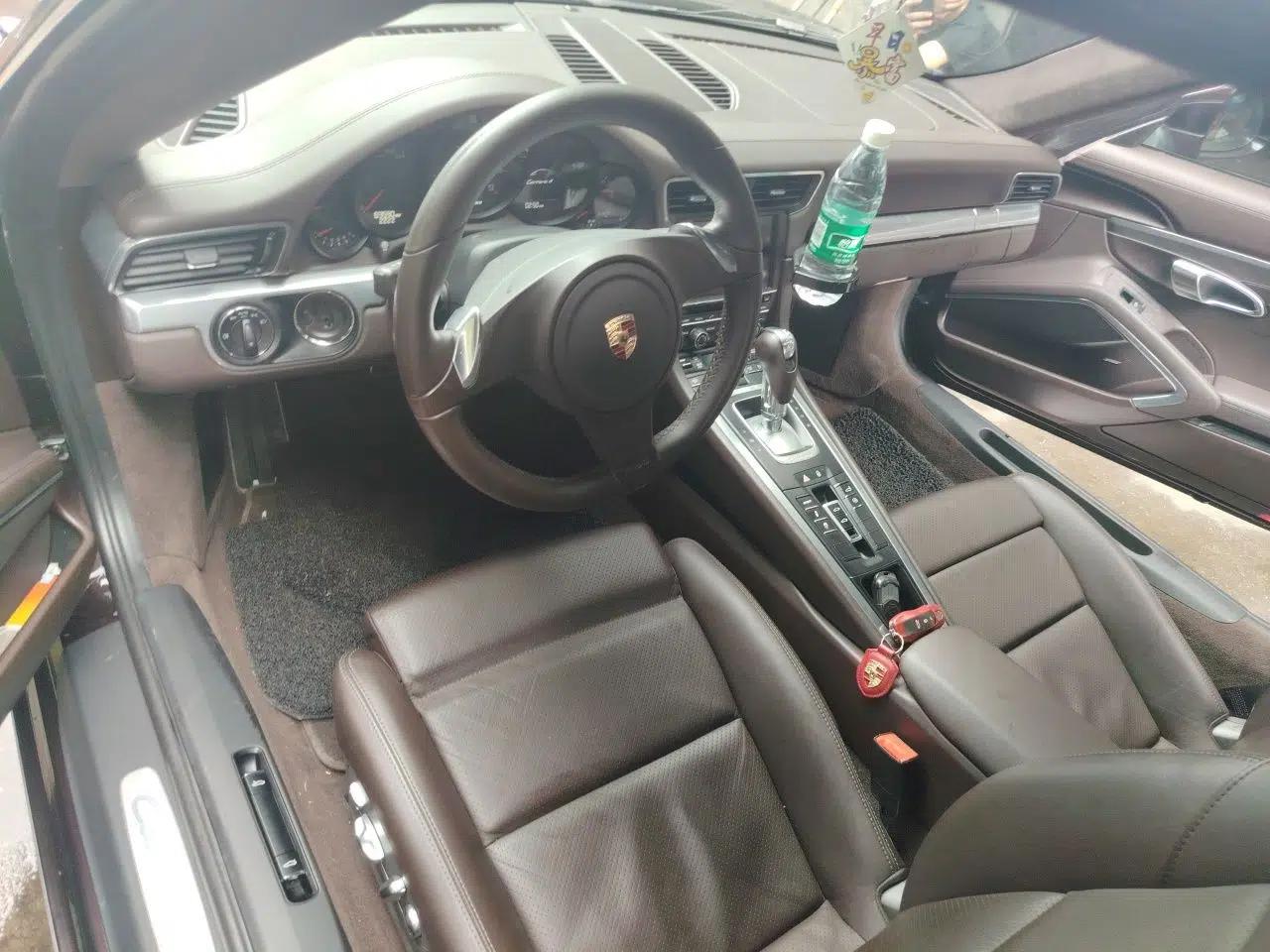 Porsche 911 2013 Carrera 4 3.4L — миниатюра 9