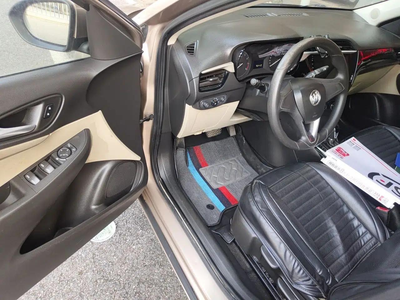 Buick Excelle 2018 15N CVT Elite Edition — миниатюра 16