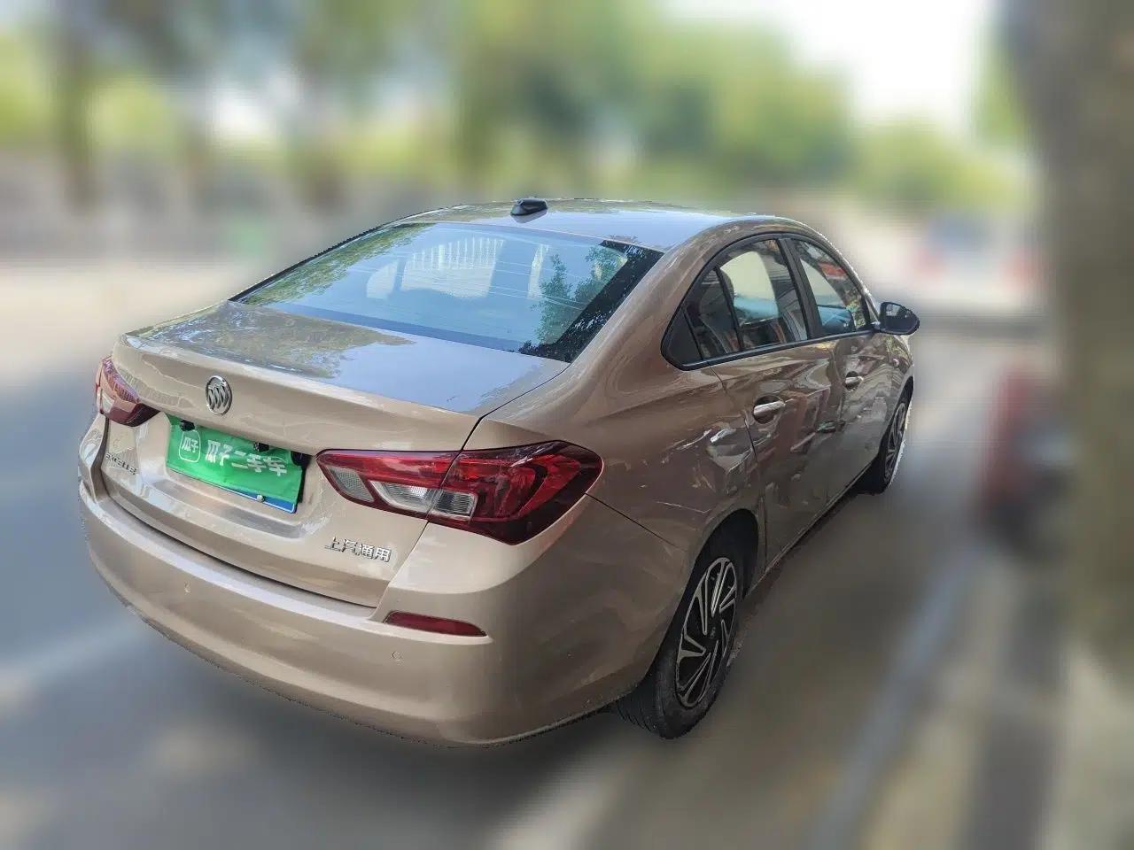 Buick Excelle 2018 15N CVT Elite Edition — миниатюра 6