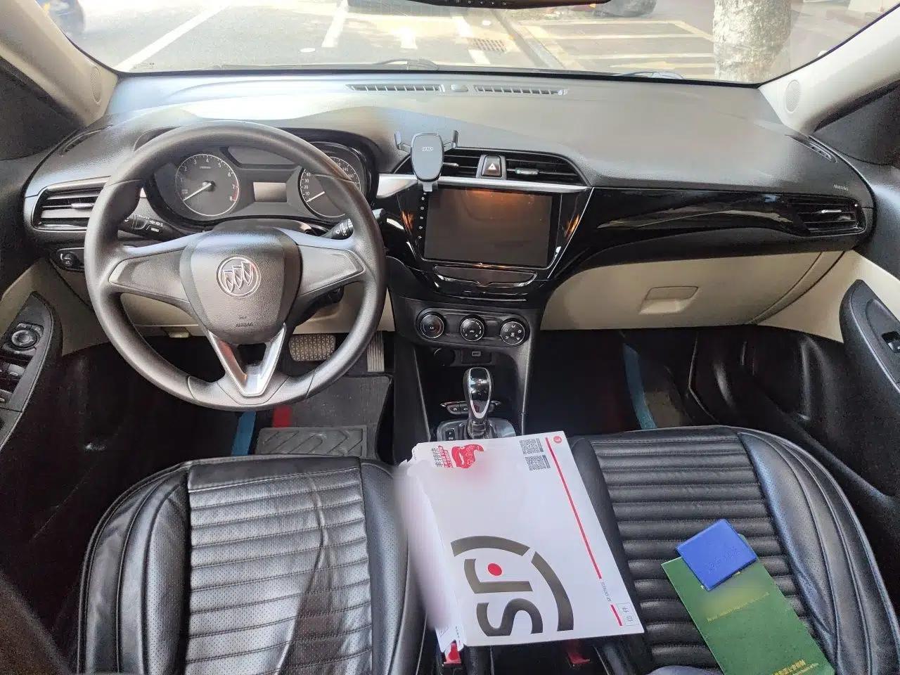 Buick Excelle 2018 15N CVT Elite Edition — миниатюра 9