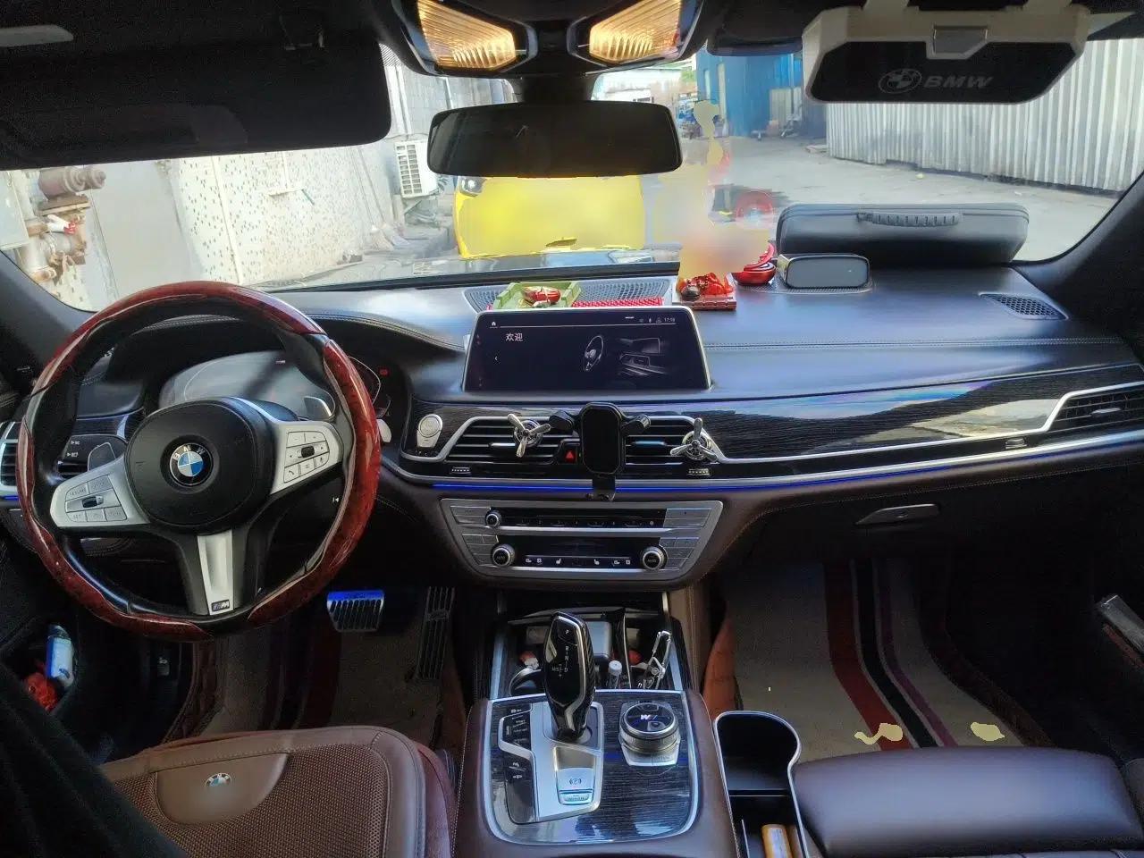 BMW 7 Series 2019 730Li M Sport Package — миниатюра 9
