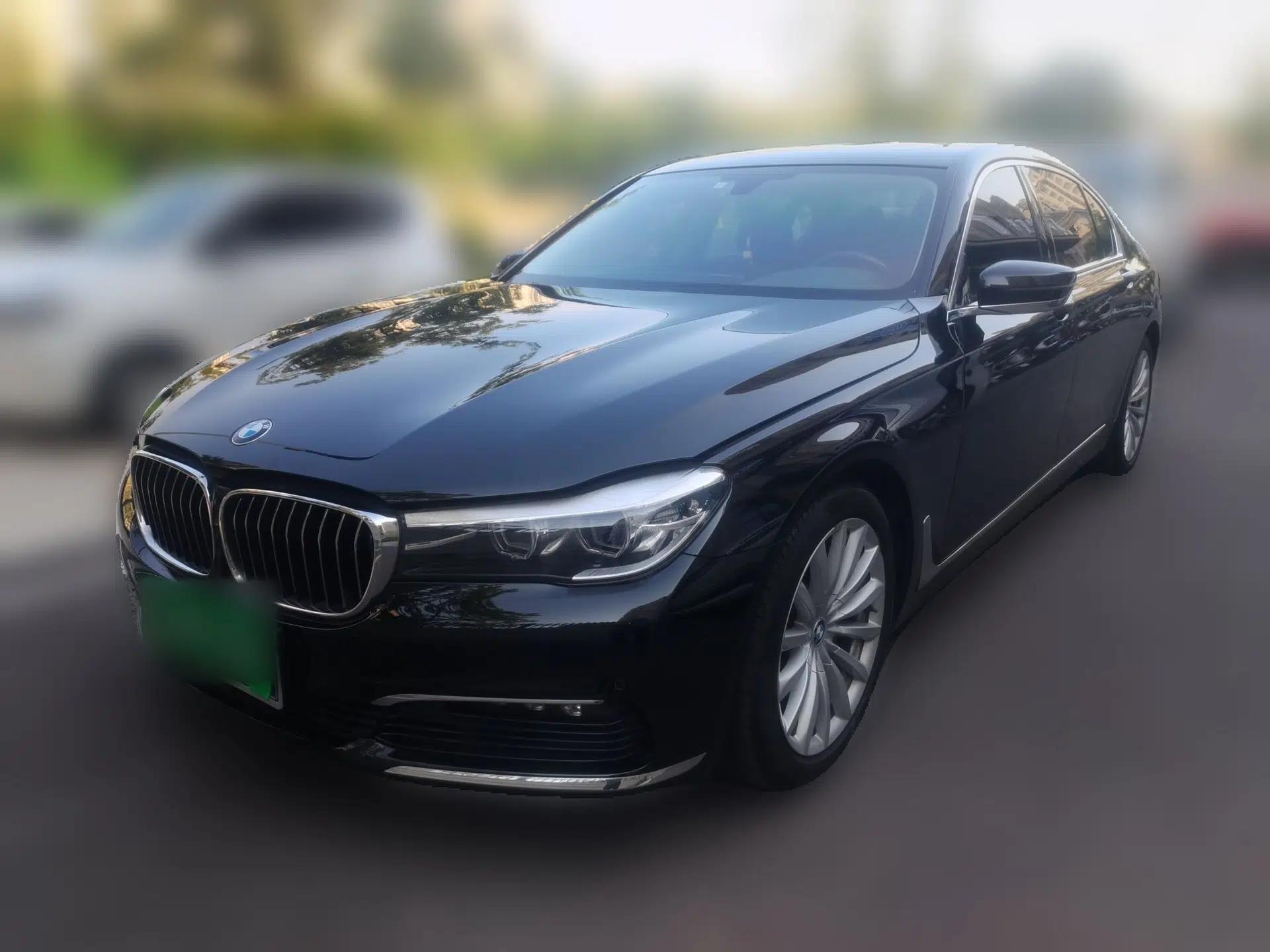 BMW 7 Series 2017 730Li Leading Model — миниатюра 1