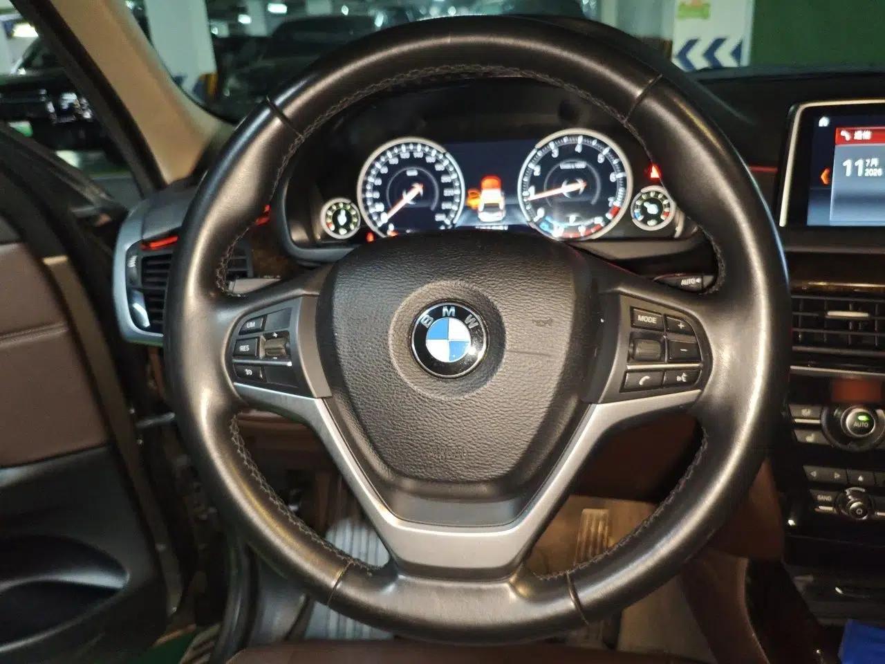BMW X5 2018 xDrive28i — миниатюра 10