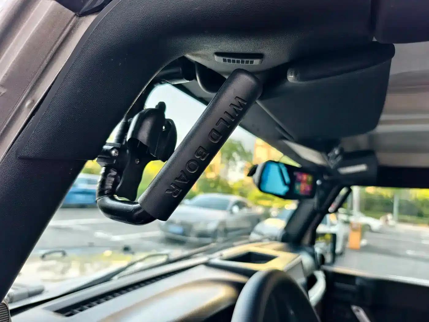 2013 Jeep Wrangler 3.6L Rubicon 4-Door — миниатюра 13