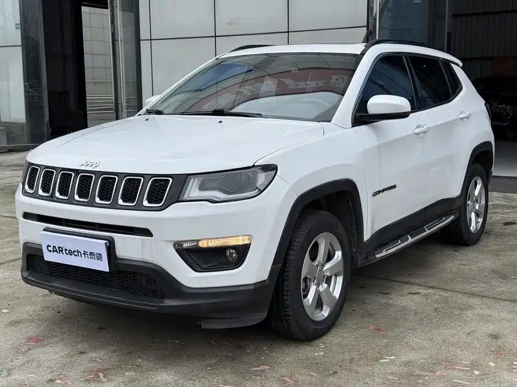 Jeep Compass 2017 200T Automatic Family Enjoyment 4WD Edition — миниатюра 1