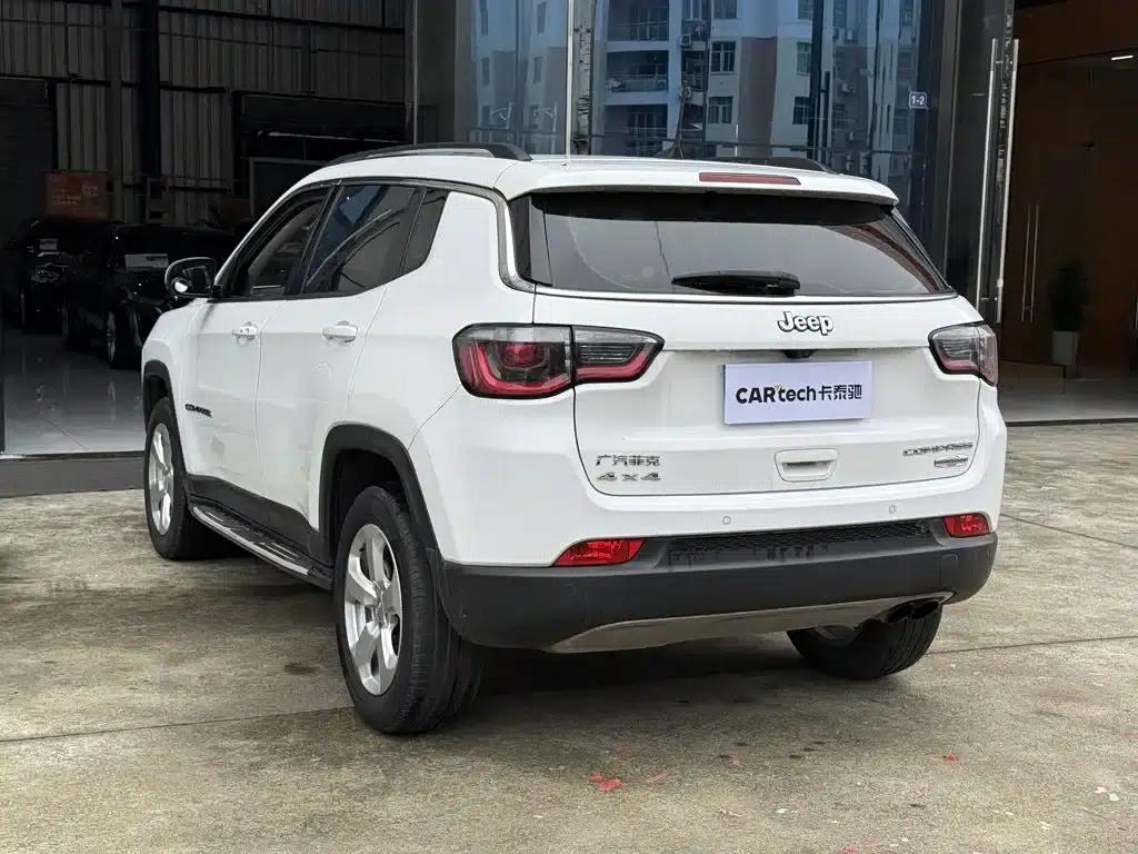 Jeep Compass 2017 200T Automatic Family Enjoyment 4WD Edition — миниатюра 14