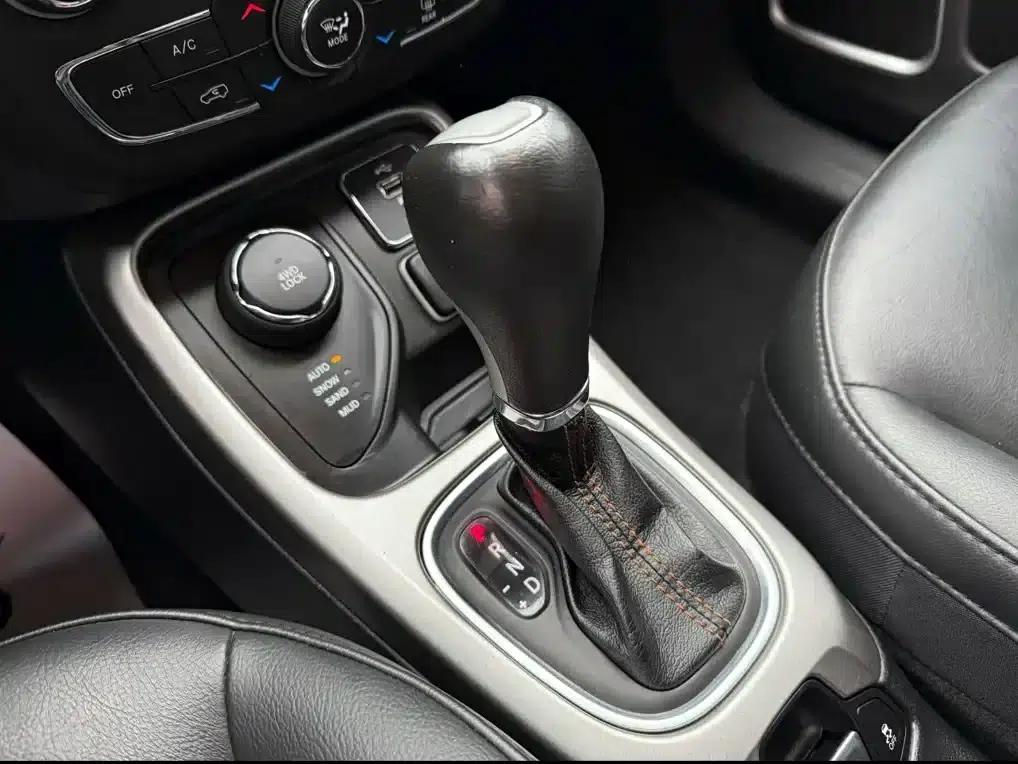 Jeep Compass 2017 200T Automatic Family Enjoyment 4WD Edition — миниатюра 15