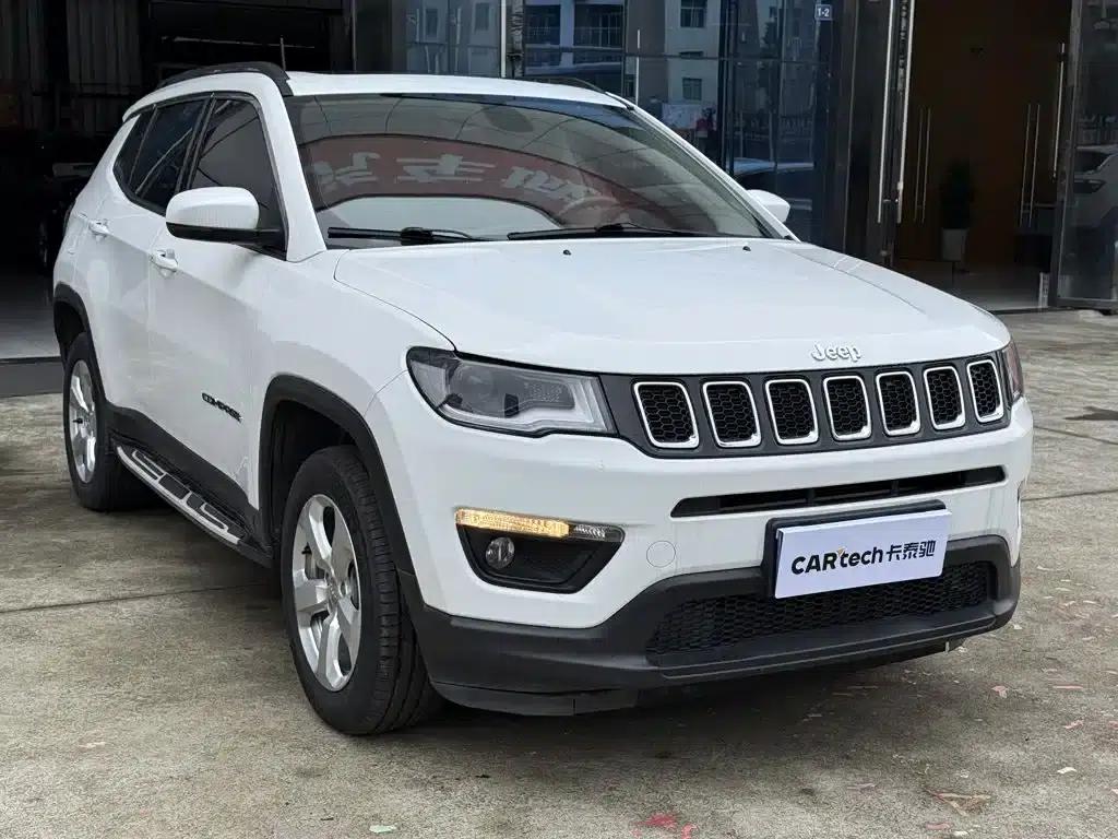 Jeep Compass 2017 200T Automatic Family Enjoyment 4WD Edition — миниатюра 3