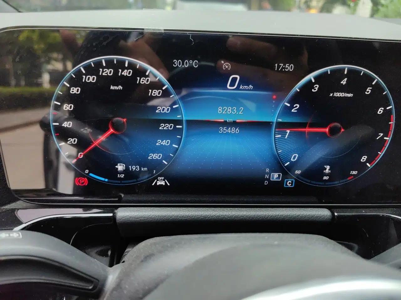 Mercedes-Benz GLA 2022 Facelifted GLA 200 — миниатюра 12