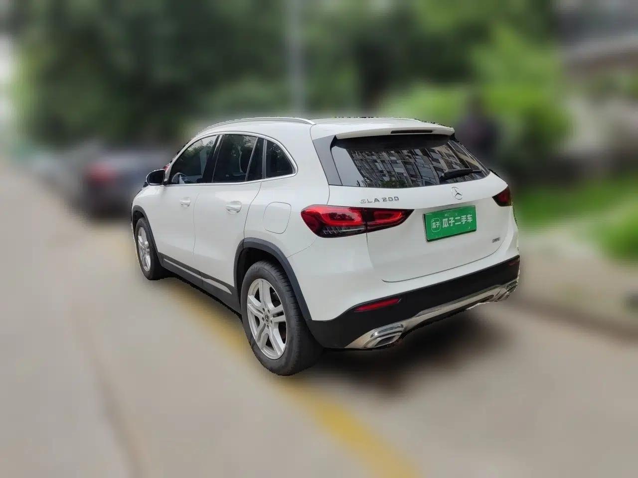 Mercedes-Benz GLA 2022 Facelifted GLA 200 — миниатюра 4