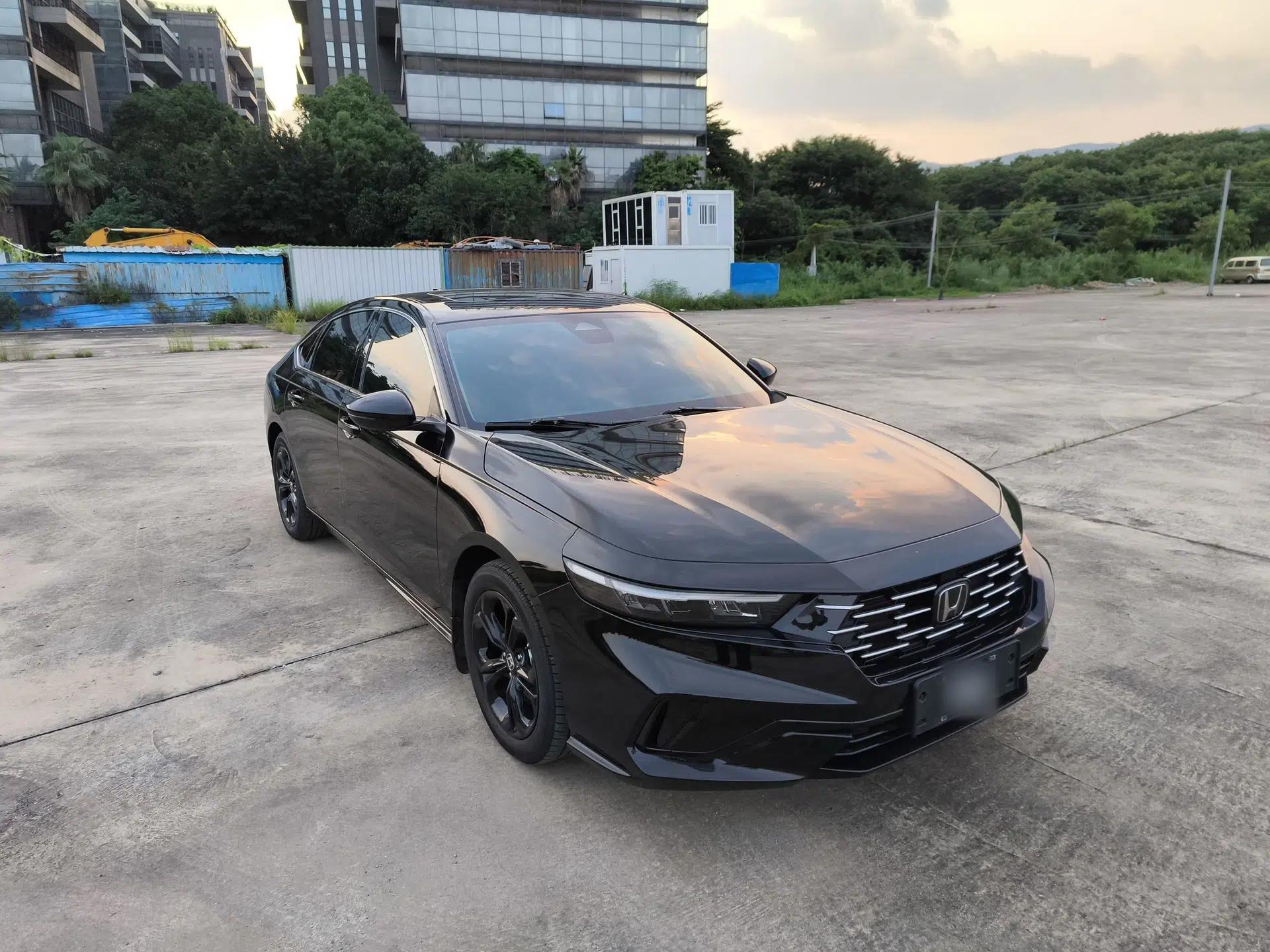 Honda Accord 2025 Sport Series 260TURBO Luxury Edition — миниатюра 3