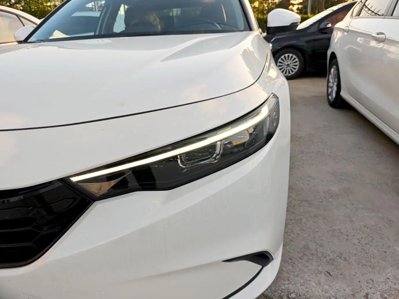 Honda Integra 2022 240TURBO CVT Luxury Edition — миниатюра 8