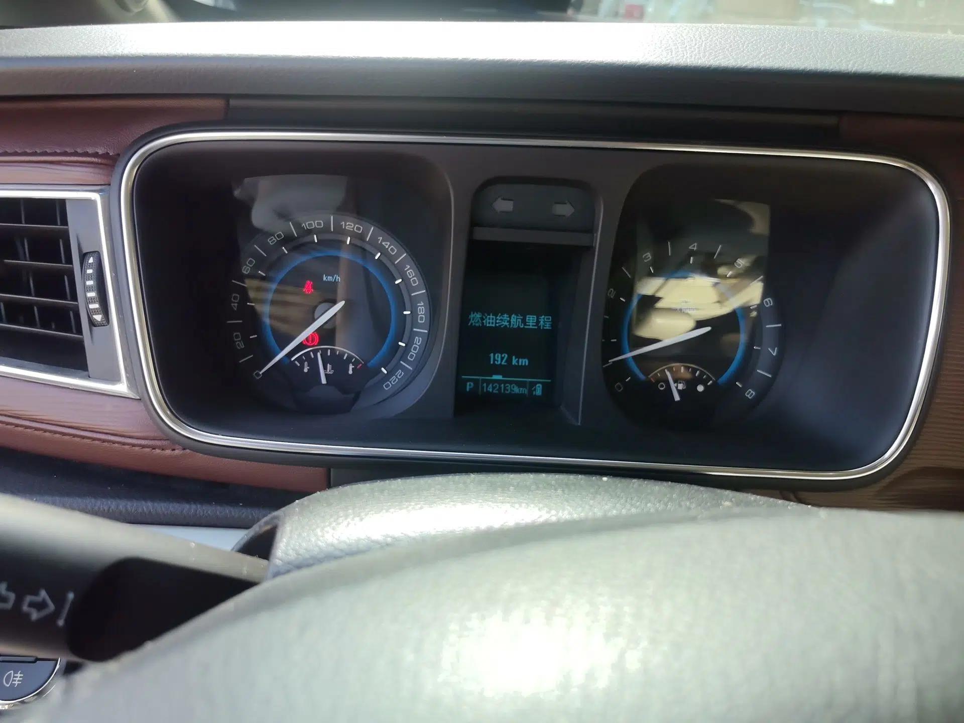 Buick GL8 2014 3.0L XT Luxury Business Flagship Edition — миниатюра 11