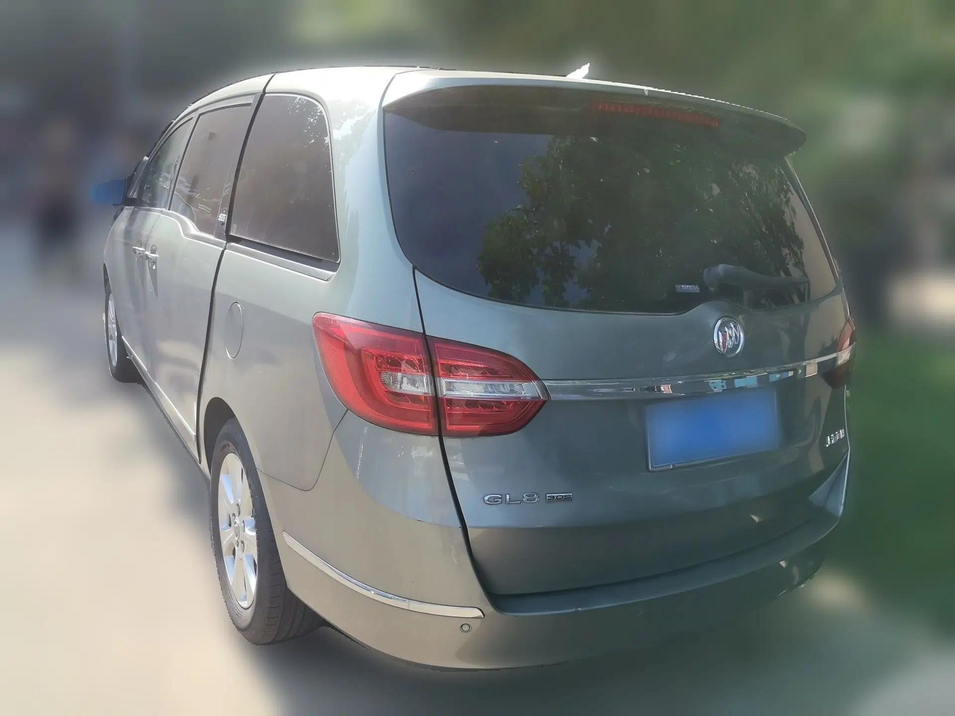 Buick GL8 2014 3.0L XT Luxury Business Flagship Edition — миниатюра 4