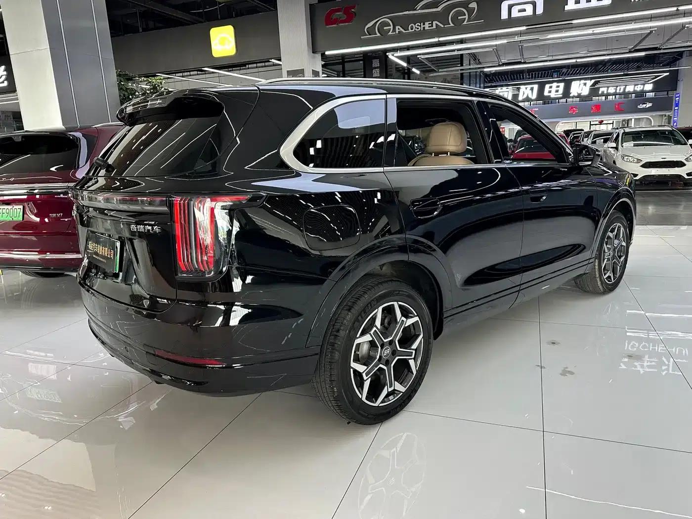 Jetour Mountain & Sea L7 PLUS 2026 Model 121km Comfort Edition 5-Seater — миниатюра 18