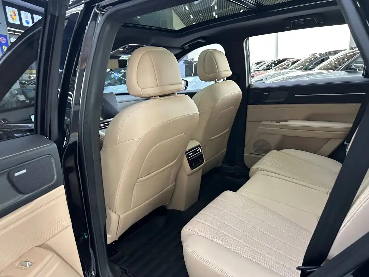 Jetour Mountain & Sea L7 PLUS 2026 Model 121km Comfort Edition 5-Seater — миниатюра 4
