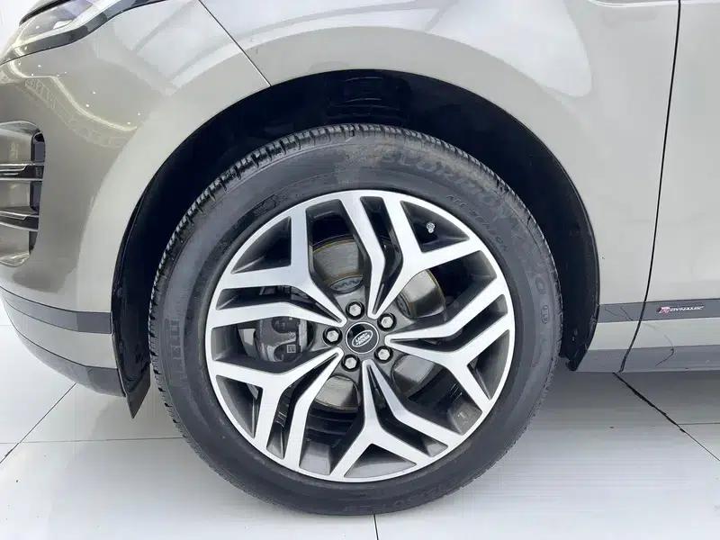 Range Rover Evoque 2021 Model: Evoque L 249PS R-Dynamic First Edition — миниатюра 15