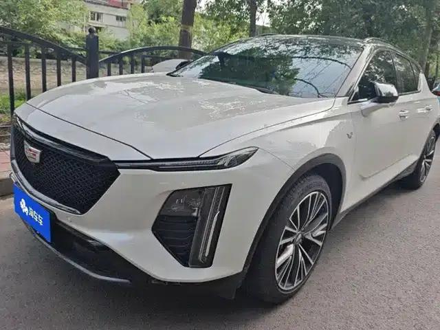 2023 Cadillac GT4 25T Premium