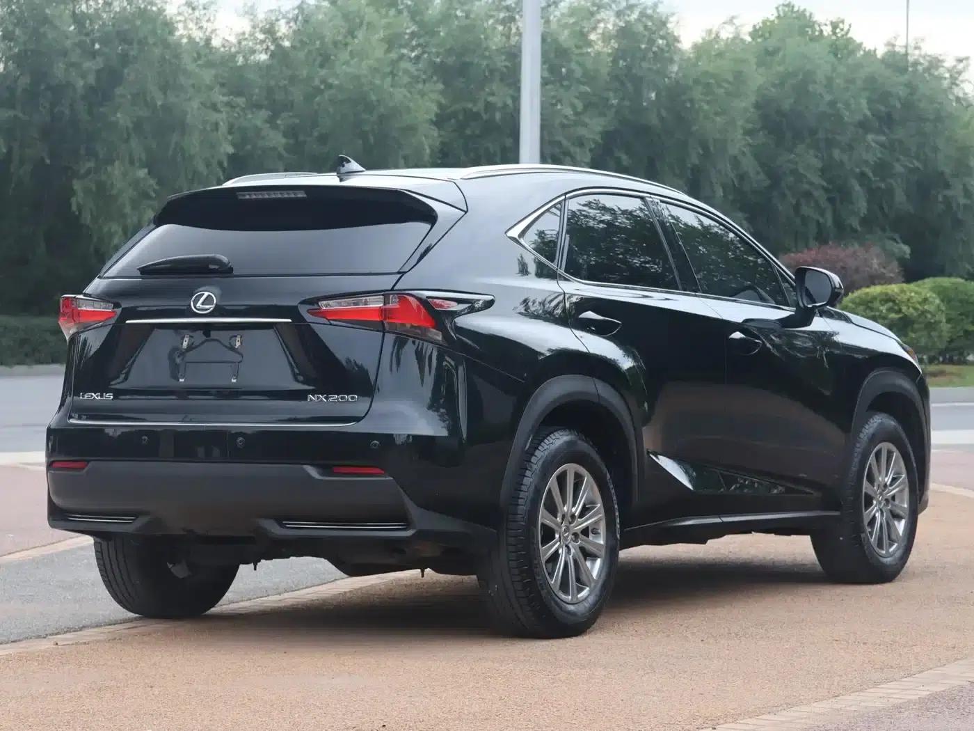 Lexus NX 2016 200 AWD Sport Edition — миниатюра 3