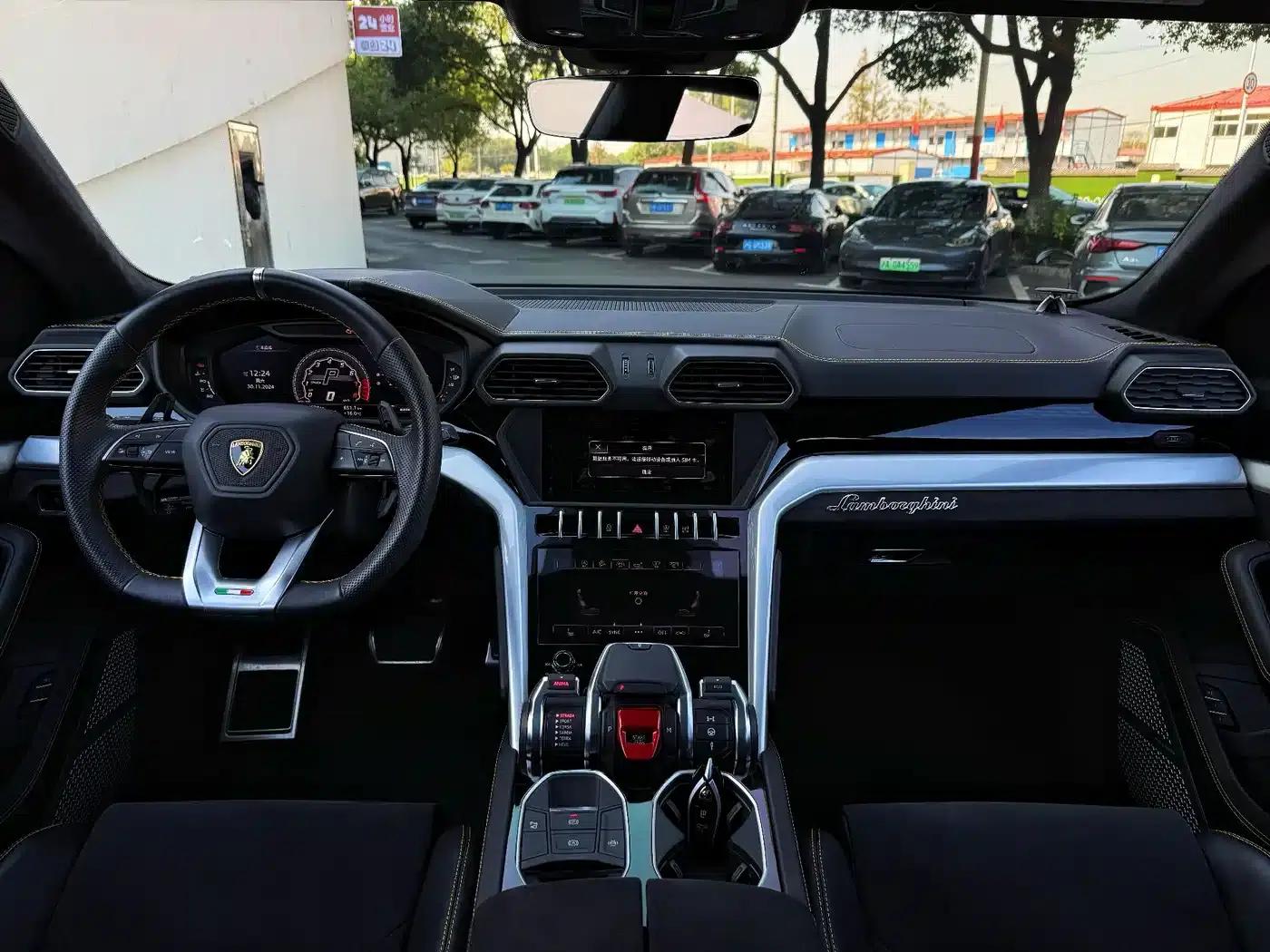 2018 Urus 4.0T V8 — миниатюра 8