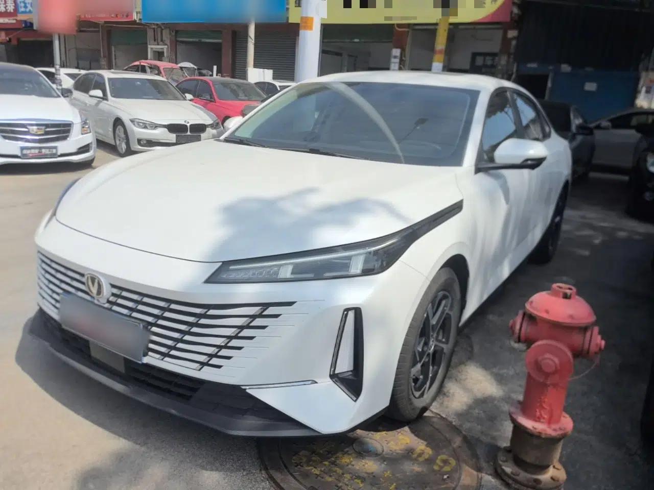 CHANGAN Eado 2024 1.5T GDI Automatic Enjoyment Edition — миниатюра 1