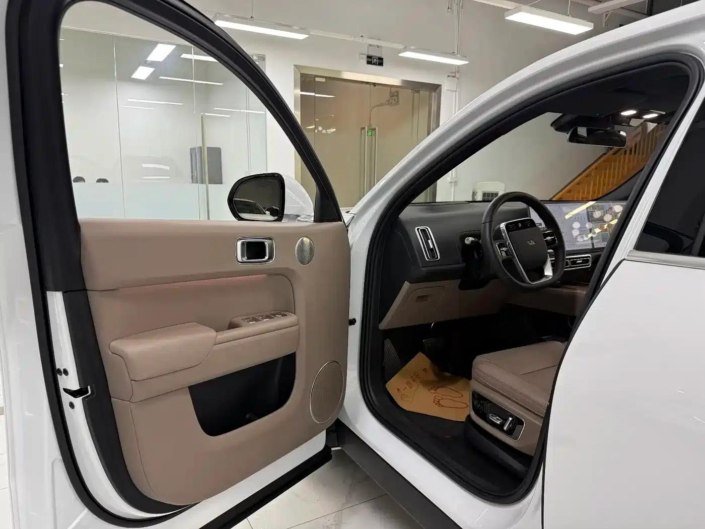 Li Auto L7 2025 Max Intelligent Renewal Edition — миниатюра 8