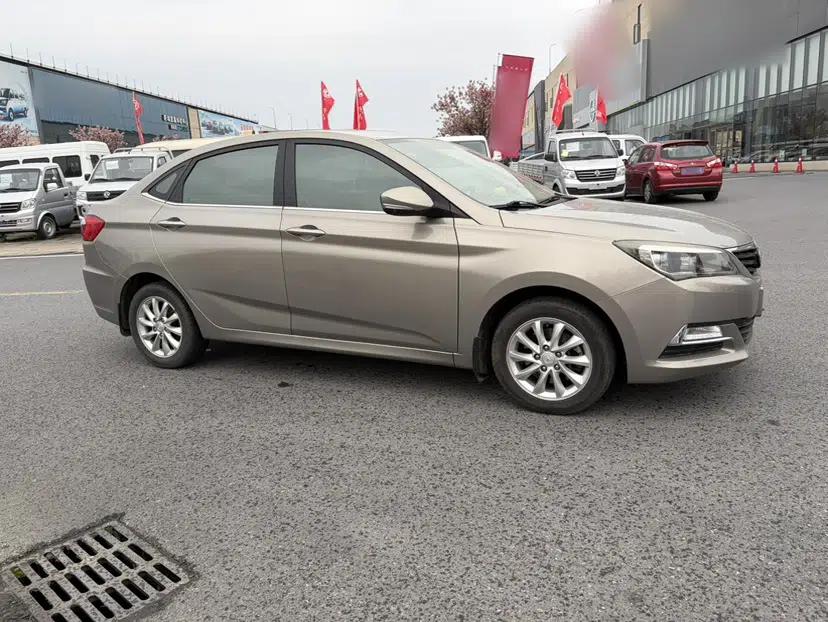 CHANGAN Alsvin V7 2016 1.6L Manual Enjoyment Model China V Standard — миниатюра 13