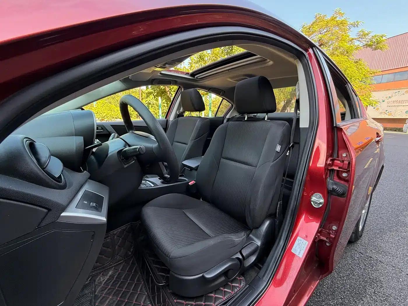 Mazda3 Axela 2015 Sedan 1.6L Automatic Elite — миниатюра 9