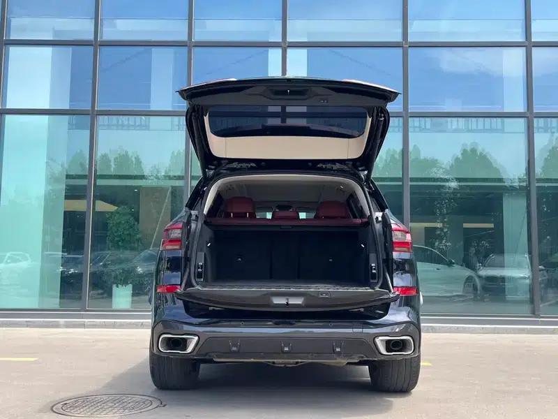 BMW X5 2023 xDrive30Li M Sport Package — миниатюра 13