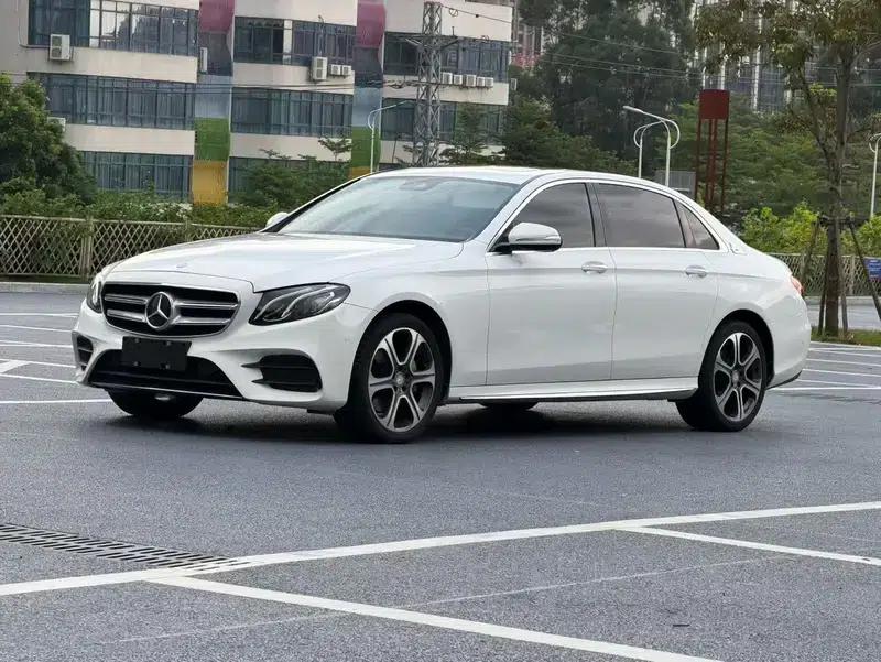 2016 Mercedes-Benz E-Class E 300 L Sport Style — миниатюра 1