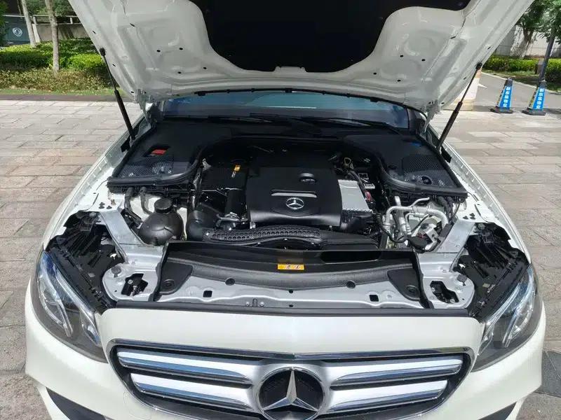 Mercedes-Benz E-Class 2018 Facelift E 200 L Sport — миниатюра 9