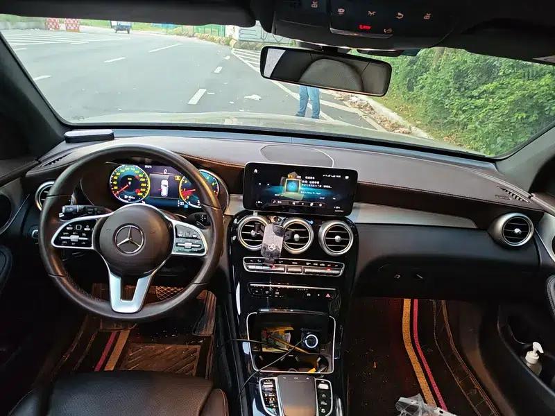 2021 Mercedes-Benz GLC 260 L 4MATIC Dynamic — миниатюра 10