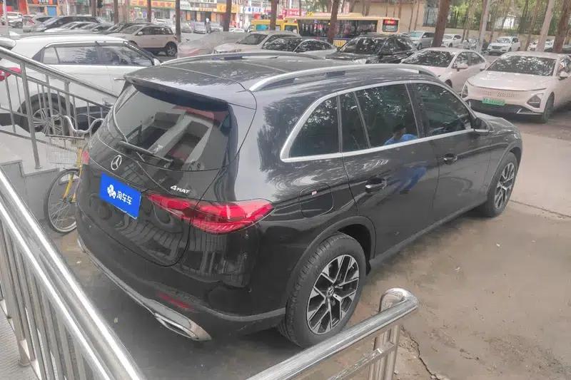 2023 Mercedes-Benz GLC 260 L 4MATIC Luxury 5-seater — миниатюра 3