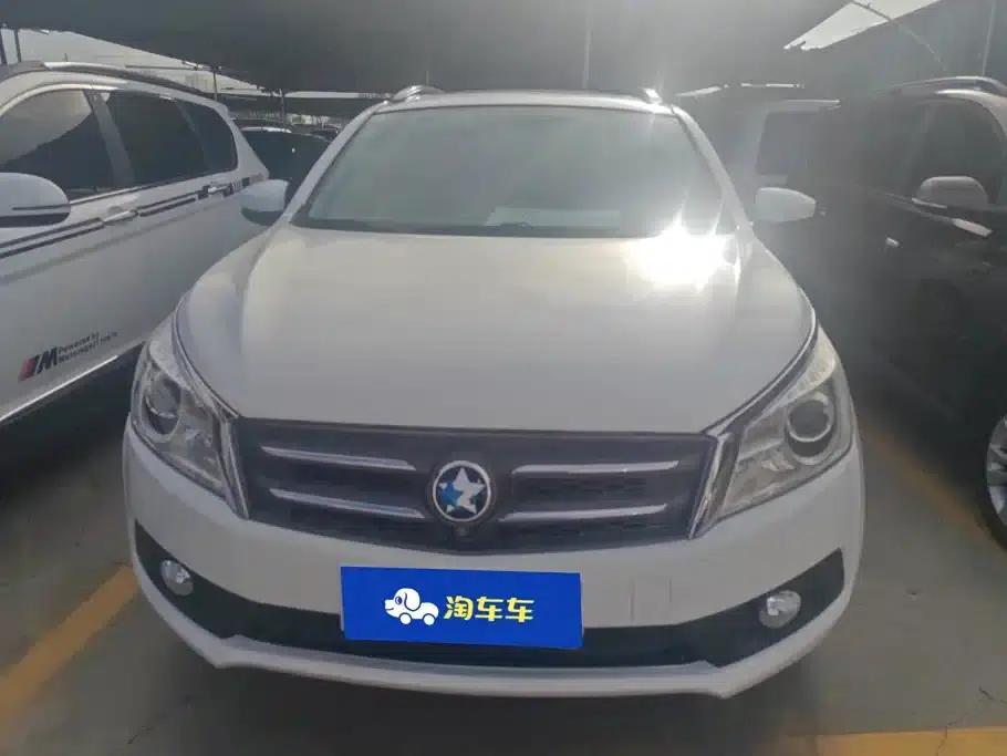 Venucia T70 2016 2.0L CVT Smart Edition — миниатюра 2