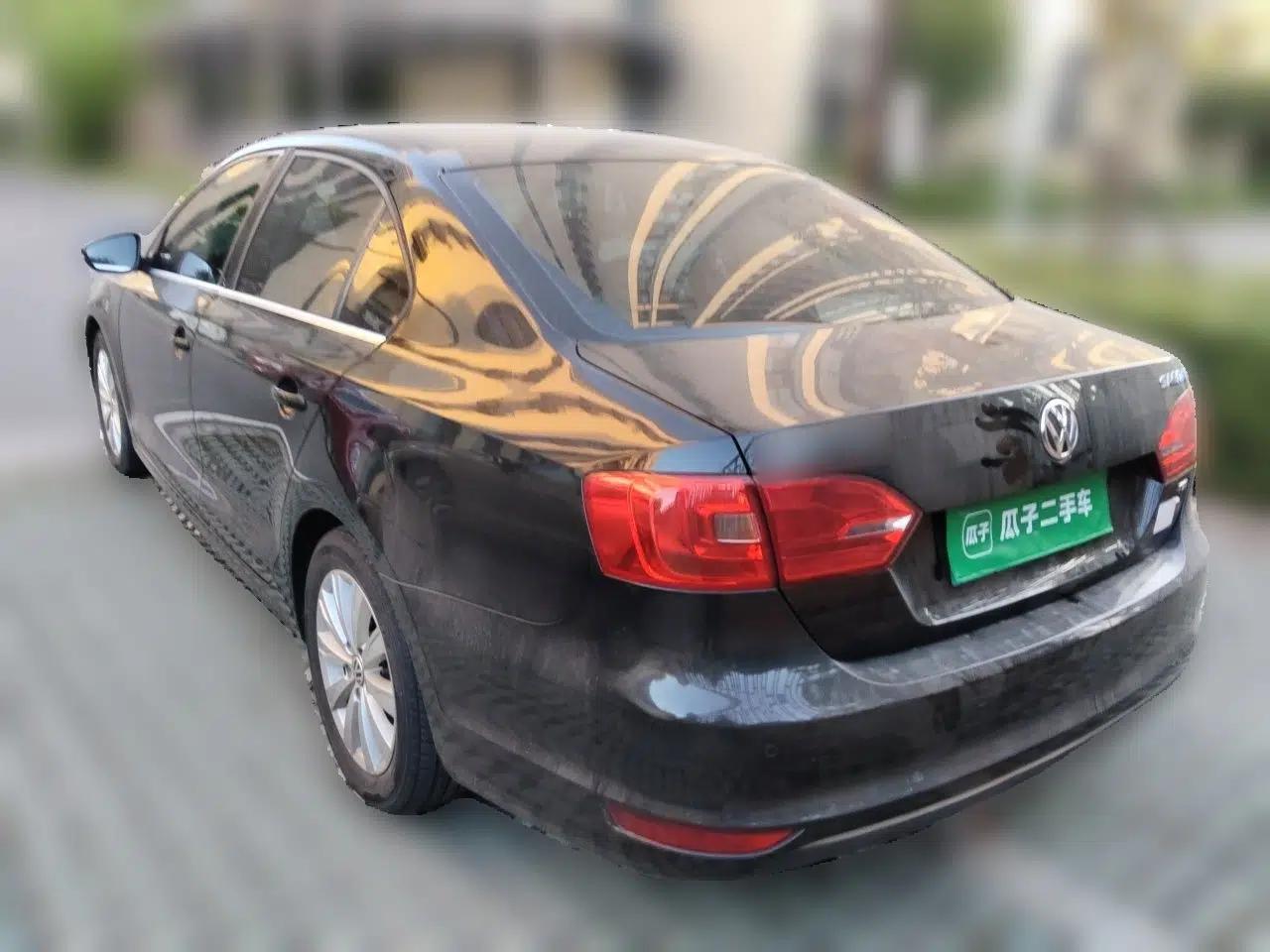 Volkswagen Sagitar 2014 1.4TSI Automatic Luxury Model — миниатюра 4