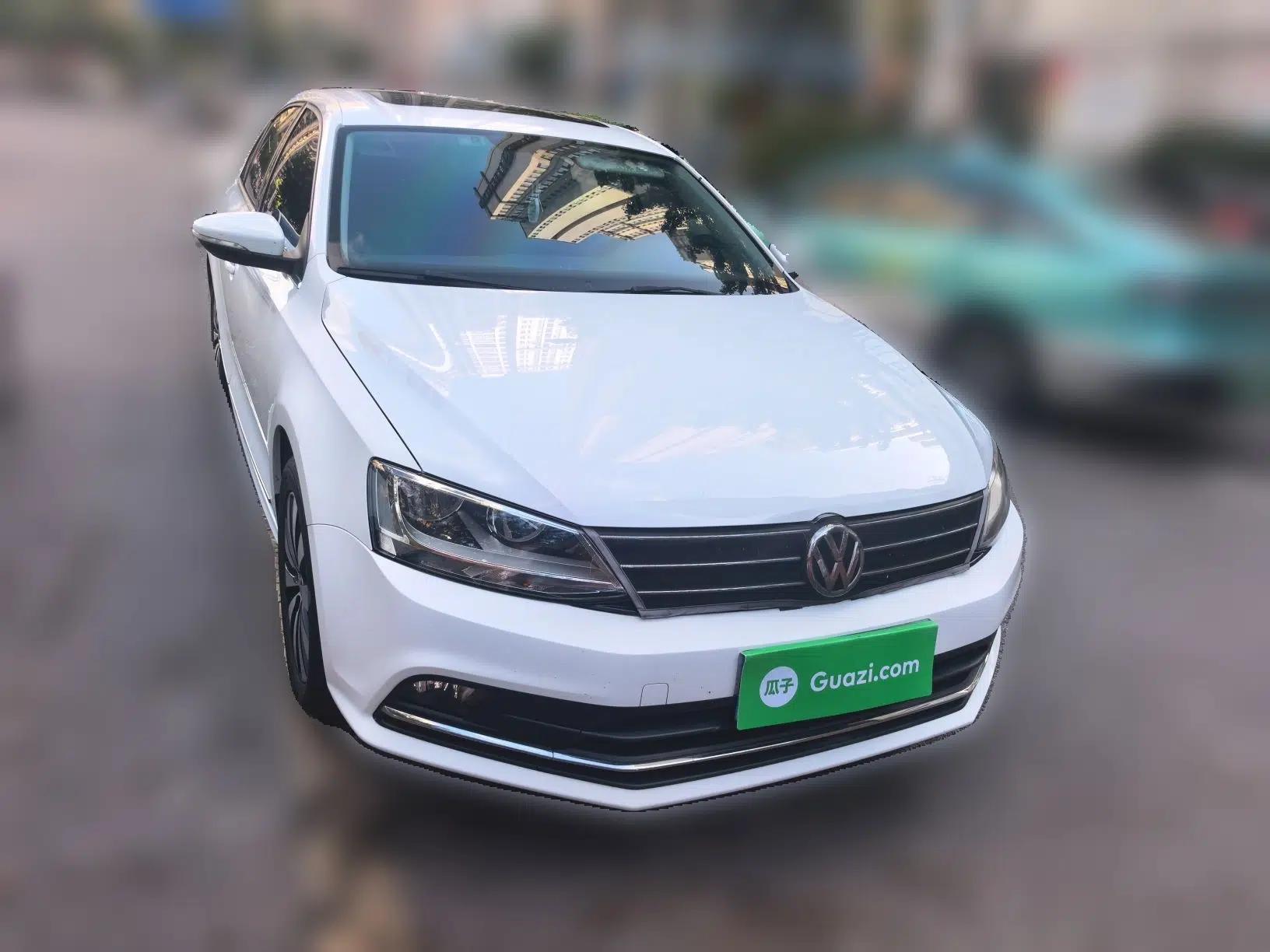 Volkswagen Sagitar 2018 1.6L Automatic Comfort Model — миниатюра 2