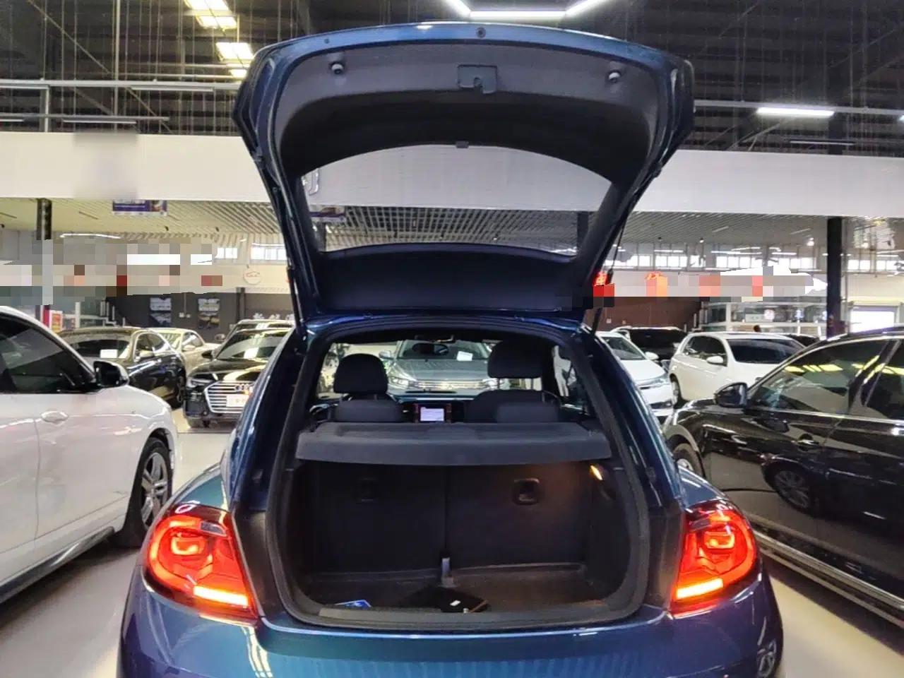 Volkswagen Beetle 2017 180TSI Shangle Edition — миниатюра 22