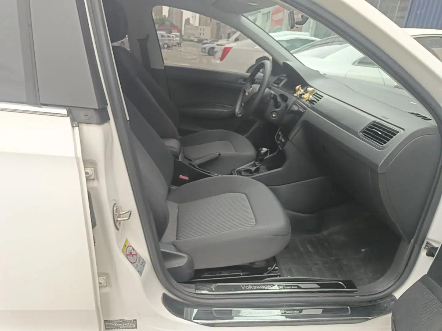 Volkswagen Santana 2017 Haval H6 1.6L Automatic Fashion Edition — миниатюра 19