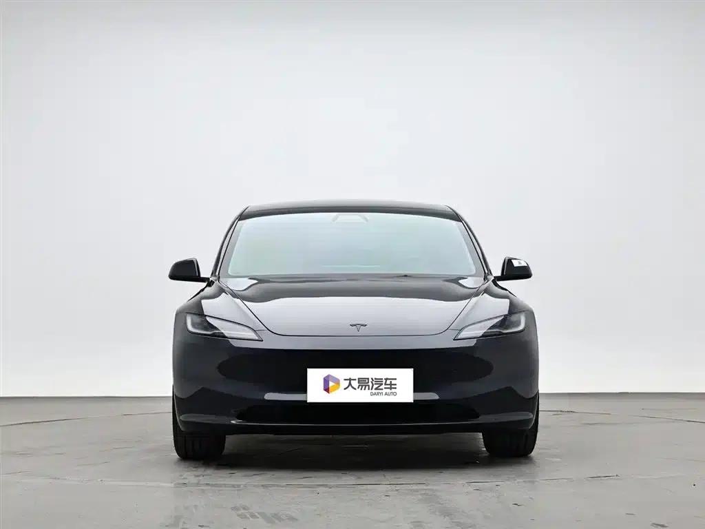 Model 3 2025 Rear-Wheel Drive — миниатюра 2