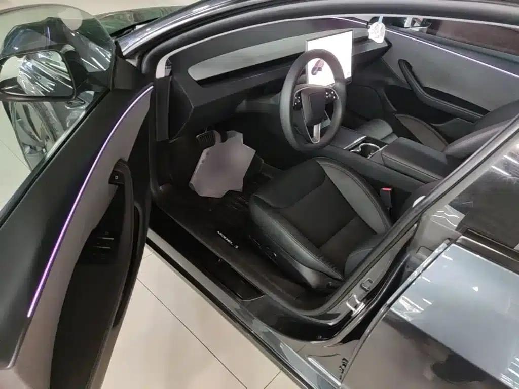 Model 3 2025 Rear-Wheel Drive — миниатюра 16