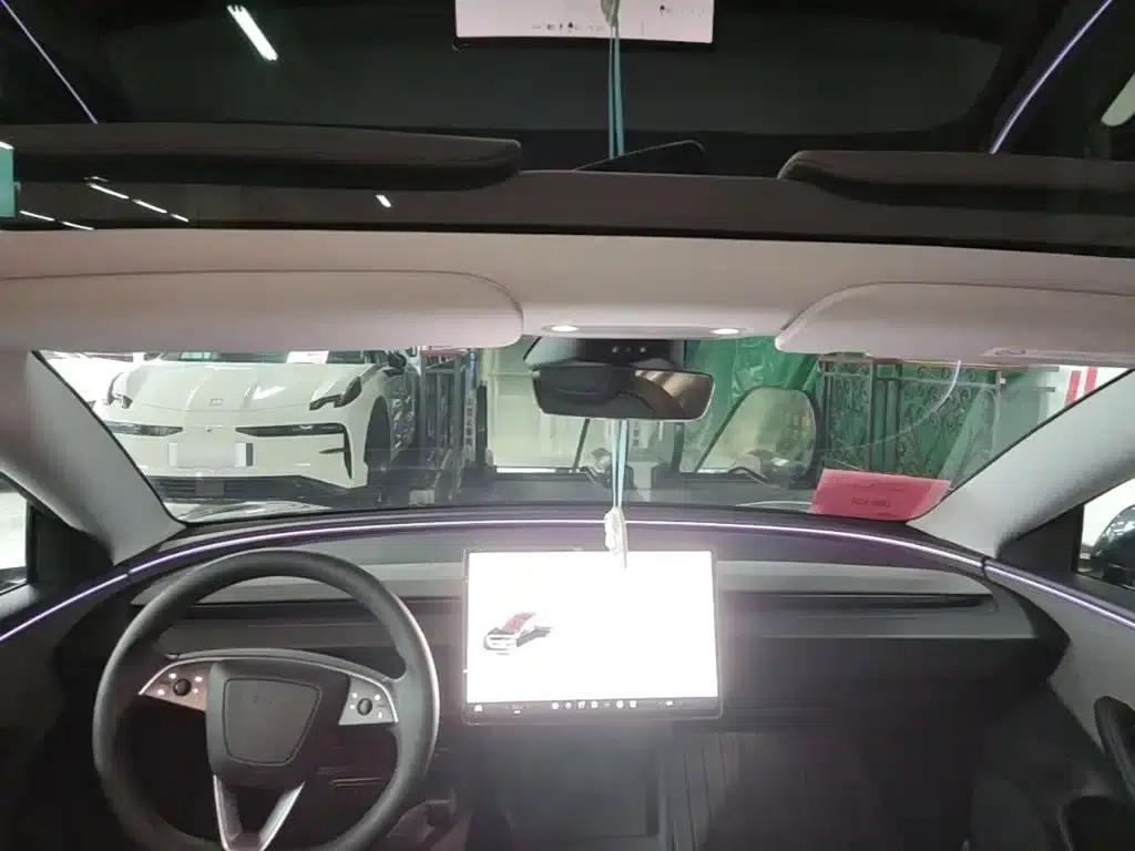 Model 3 2025 Rear-Wheel Drive — миниатюра 18