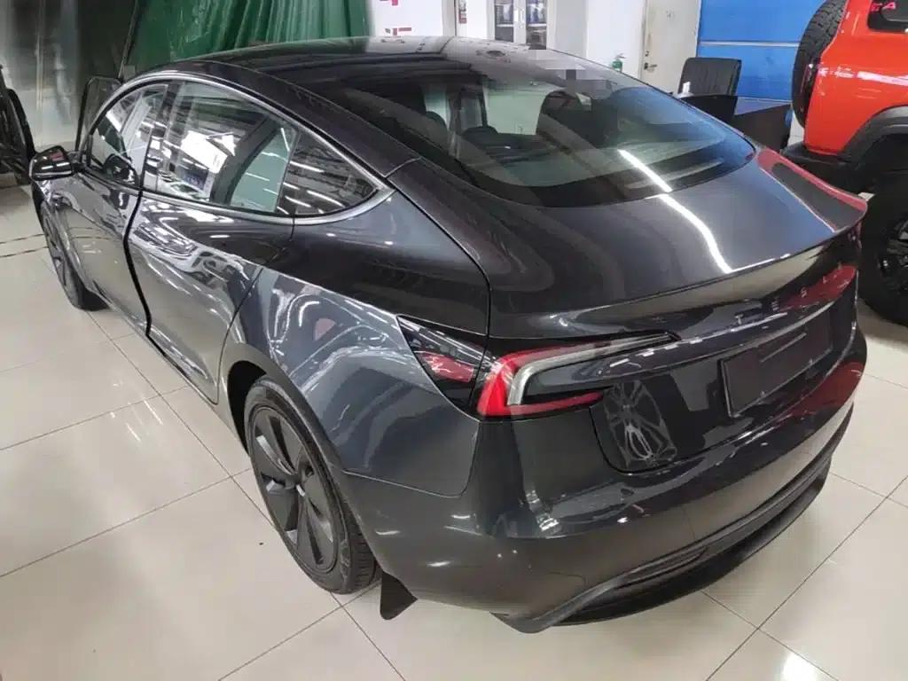 Model 3 2025 Rear-Wheel Drive — миниатюра 5
