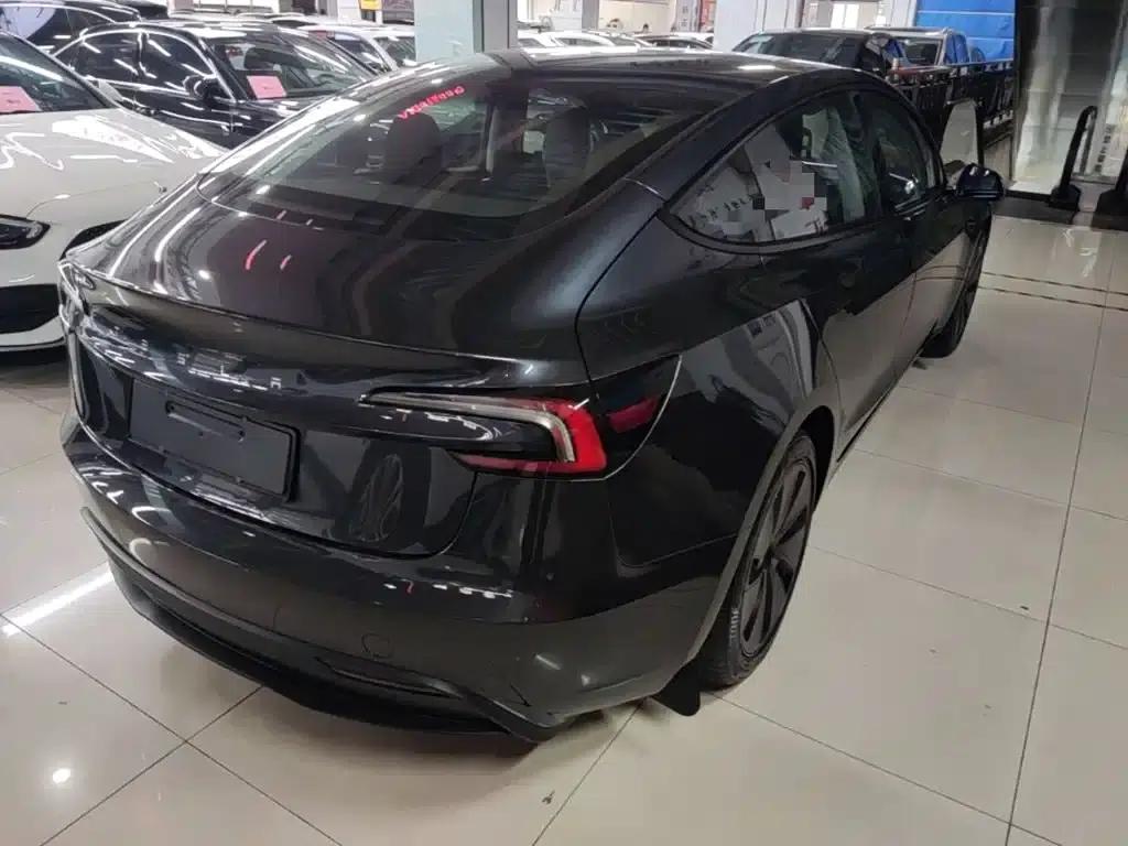 Model 3 2025 Rear-Wheel Drive — миниатюра 7