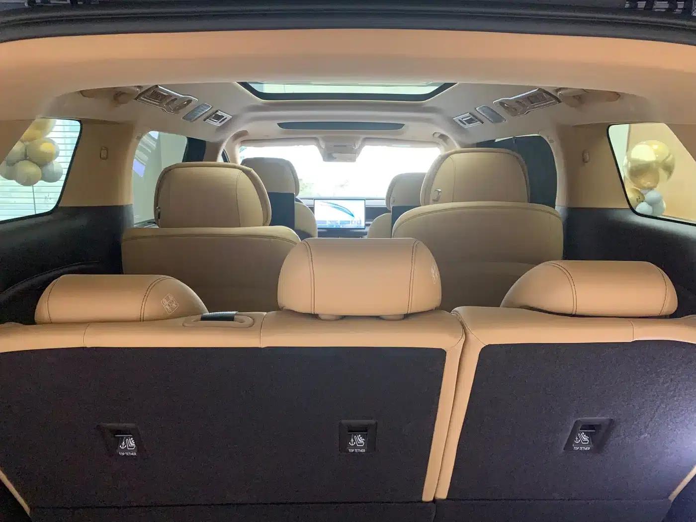 Denza D9 2025 DM-i Smart Driving Edition 1020 AWD Flagship Model — миниатюра 41